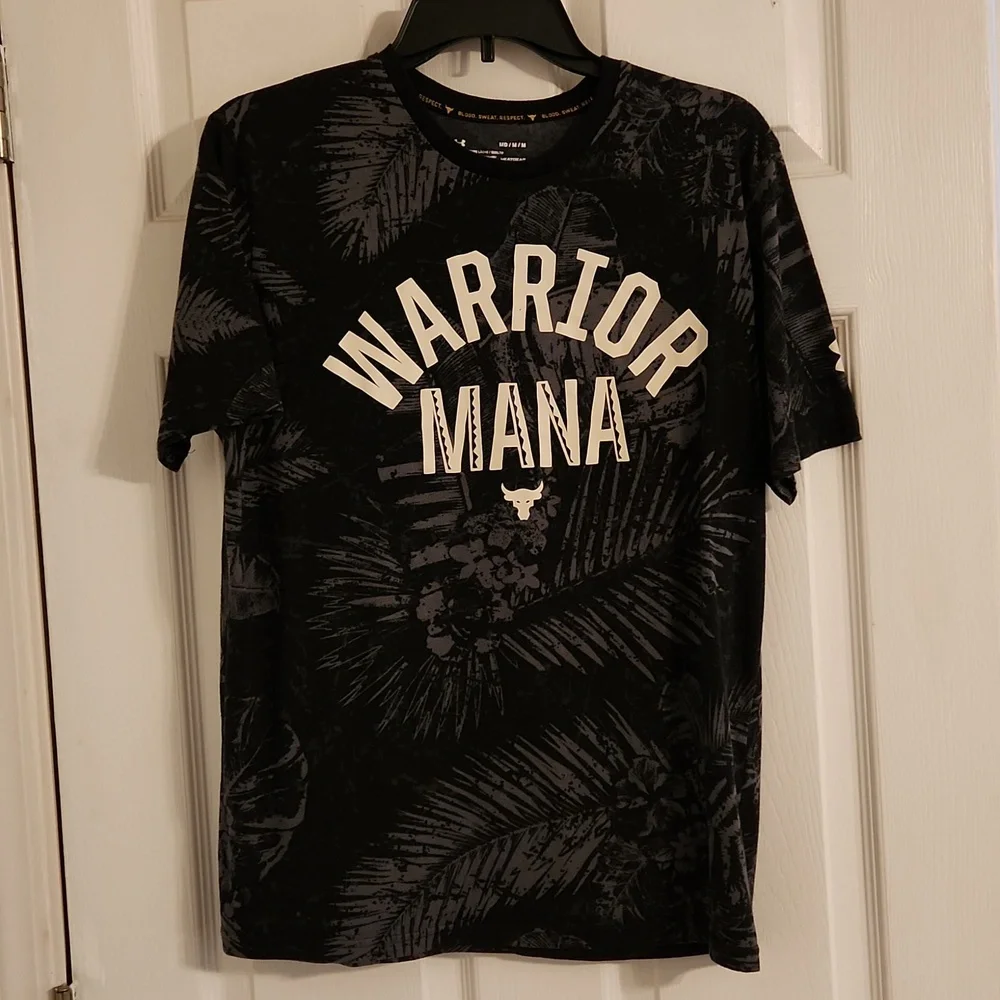 Tee - Picture 1 of 3